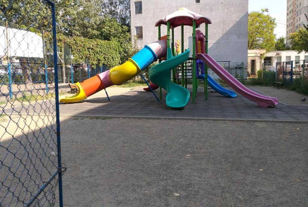 Irvin Apartament Яссы Экстерьер фото